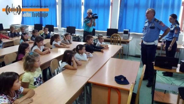Првачићима у Горици одржан „саобраћајни час“