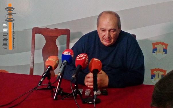 Бутулија: Дуговања угрожавају јавно здравство