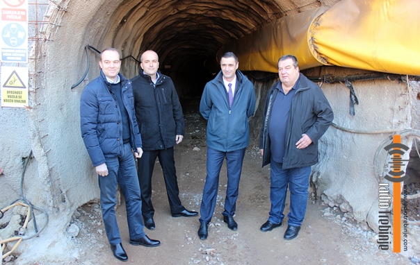 Нема више ризика од поплава: ПРОБИЈЕН ТУНЕЛ за одводњавање Билећког поља