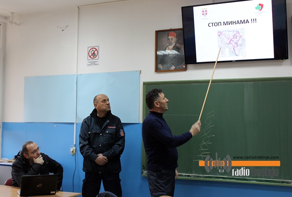Основци упознати са опасностима од мина