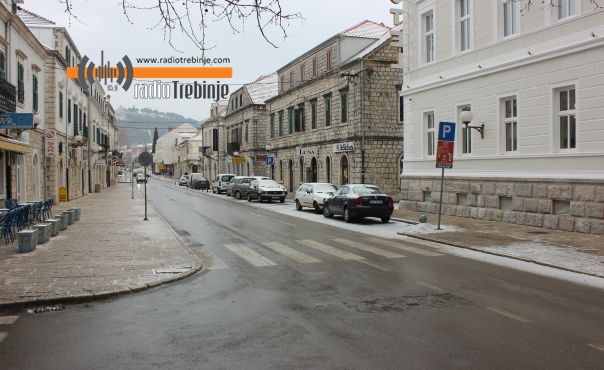Улице се чисте од снијега