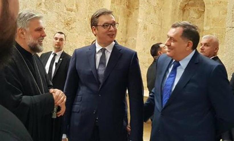 Додик и Вучић са представницима српских удружења у Мостару