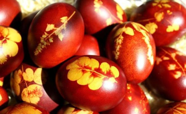 Градска управа Требиње је поводом Васкрса подијелила јаја за 1200 породица