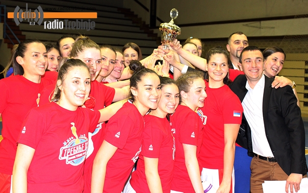 MALENE – ŠAMPIONKE SRPSKE: Vidimo se u premijer ligi!