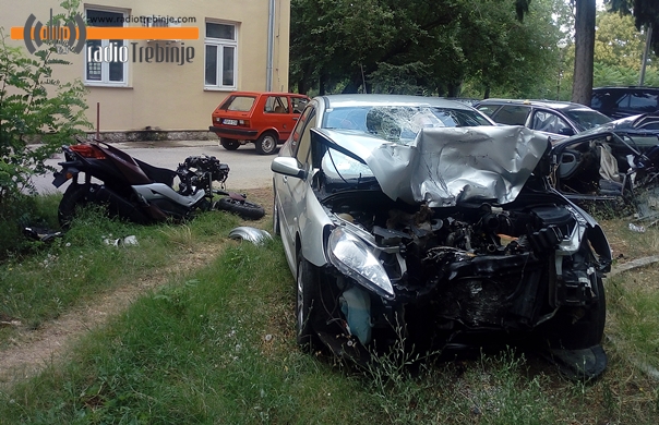 Погинуо мотоциклиста