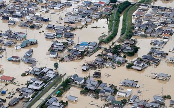 Oluje i poplave u Japanu ubile 64 osobe, milioni u bijegu