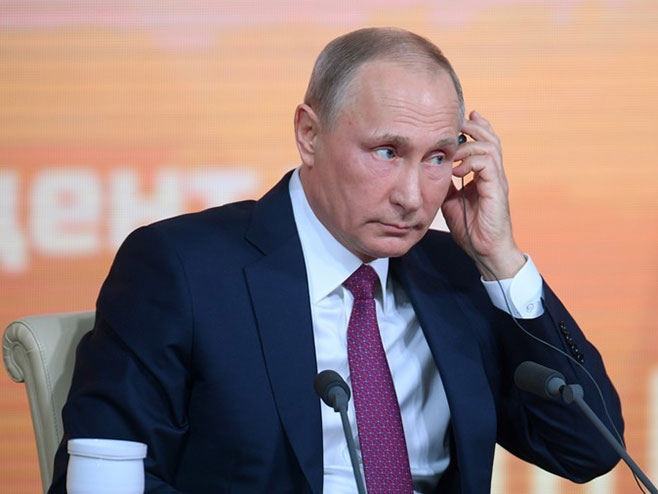 Путин: Надам се да ће Њемачка утицати на Украјину