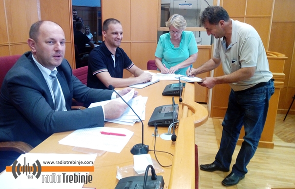 Бесповратна средства ЗА ЈОШ 38 СУГРАЂАНА који су се одлучили за властити бизнис
