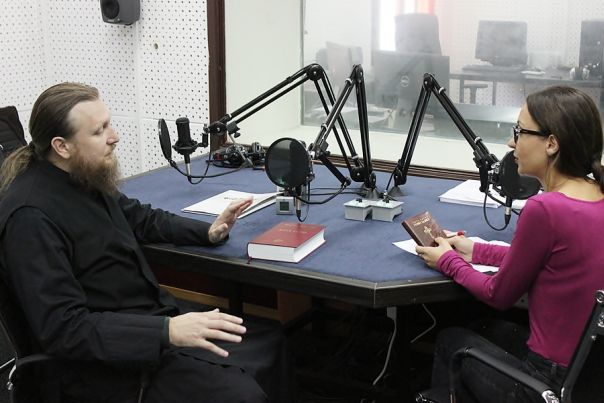 U SRETANJE PRAZNIKU: Gost jerej Miloš Lovrić (AUDIO)