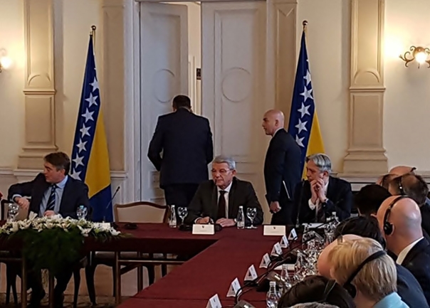 Додик напустио састанак са делегацијом Савјета за спровођење мира