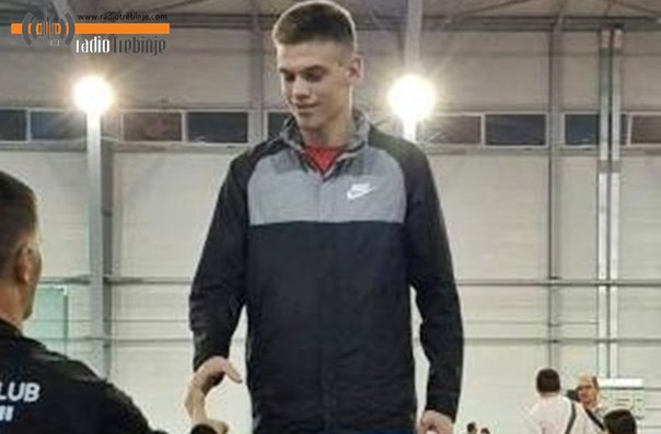 Николи Долини злато на међународном митингу у Београду