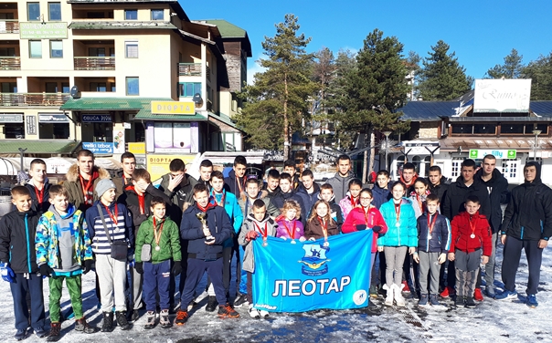 Пливачи ПВК „Леотар“ пехар за треће мјесто и 48 медаља