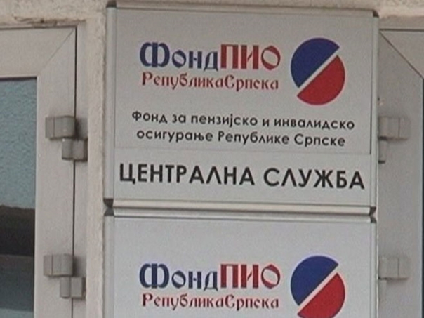 Почела исплата пензија за децембар