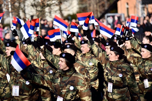 Одржан СВЕЧАНИ ДЕФИЛЕ поводом Дана Републике (ФОТО)