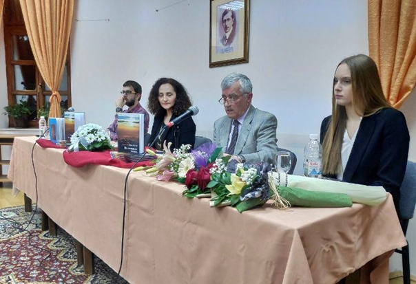Промовисана књига 