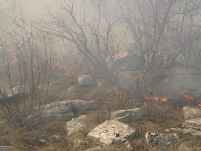У Херцеговини активно пет пожара