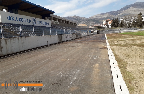 Стадион ускоро спреман за такмичења: Слиједи постављање тартан стазе (ФОТО)