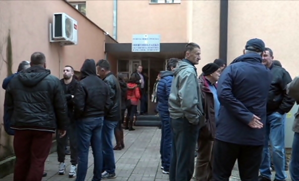 Радници гатачког „Водовода“ обуставили штрајк