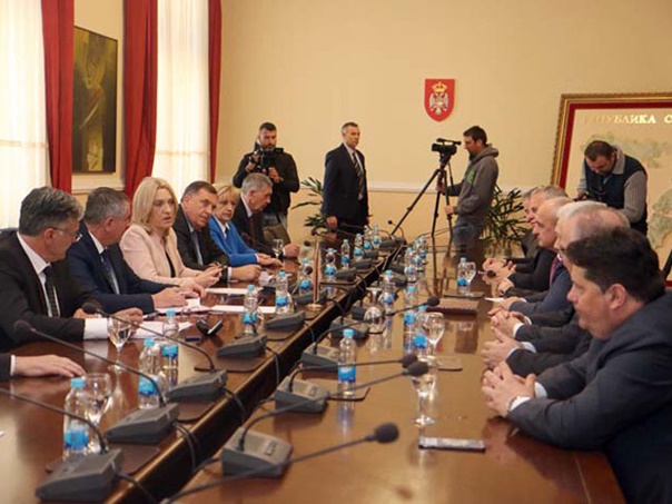 Странке из Српске потписале заједничку изјаву - Дан Републике славиће се 9.јануара!