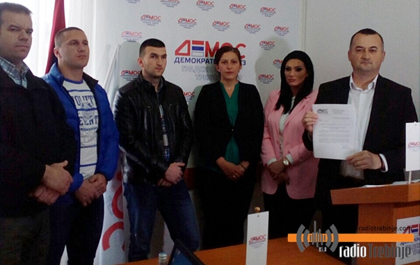 ДЕМОС: Три иницијативе за бројнију породицу и останак младих