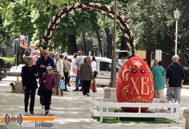 Нови васкршњи украси (ФОТО)