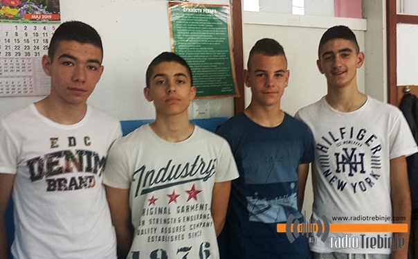 Школа у Бреговима промовисала ЂАКА ГЕНЕРАЦИЈЕ И НОВИ БРОЈ ЧАСОПИСА „ЗМАЈ“