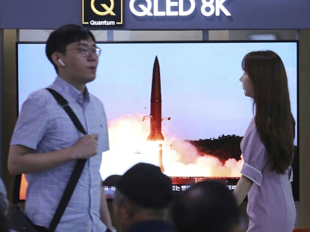 S. Koreja ispalila raketu; SAD: Obaviješteni smo, pratimo