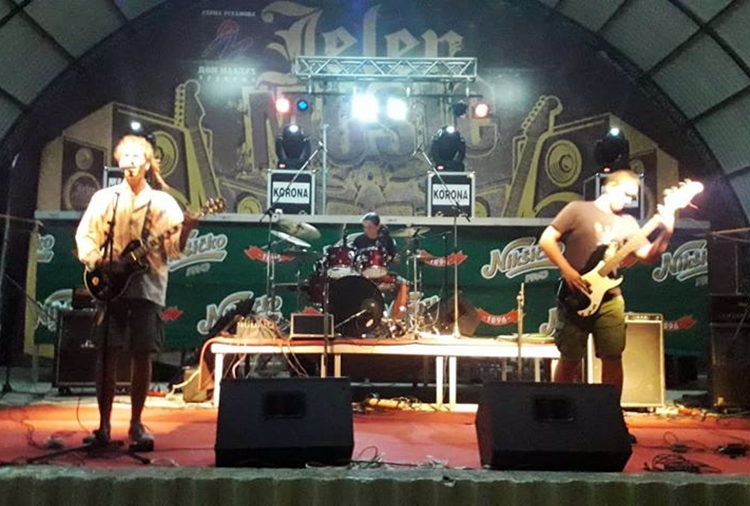 Počela sedma trebinjska gitarijada “MOSTOK”