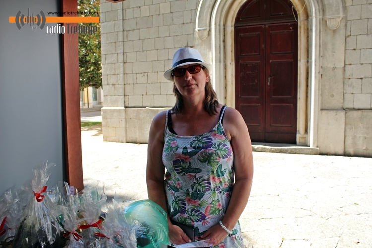 IMG_2145.JPG (200 KB)