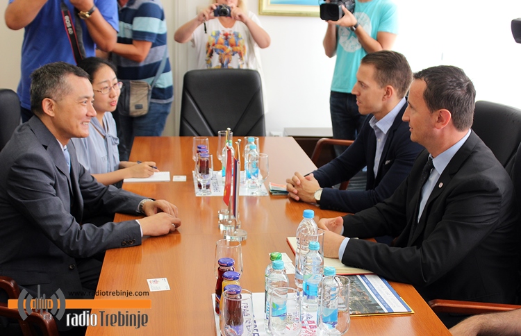 ambasador-kine-trebinje-3.JPG (204 KB)