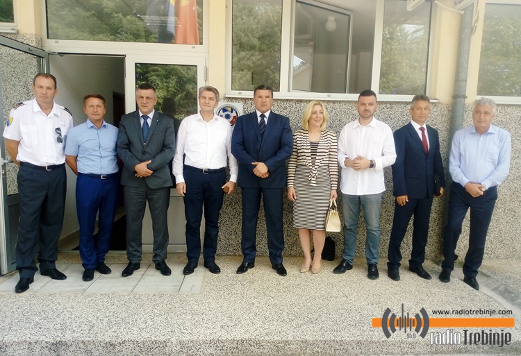 granicna-poslanici-migranti-2.jpg (260 KB)