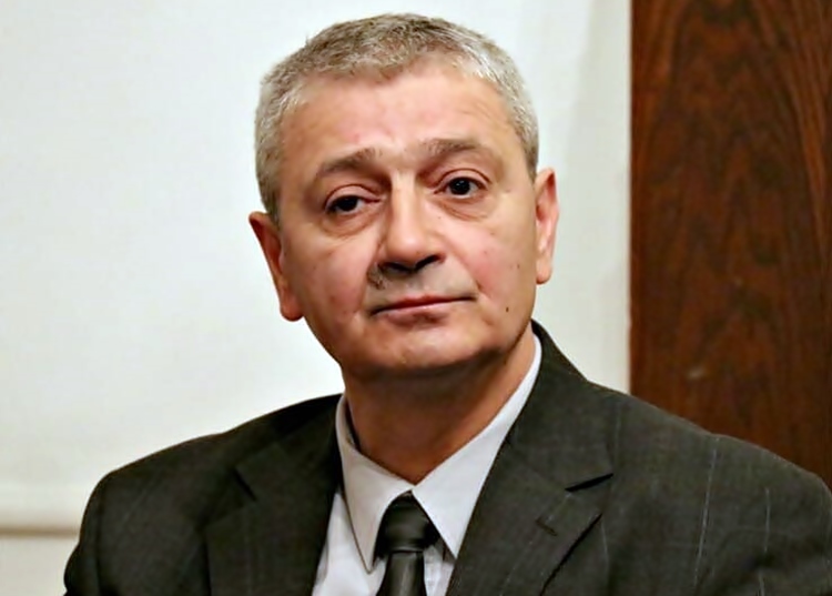 Најава: Промоција књиге „Под прекорним погледом историје“ Радована Калабића