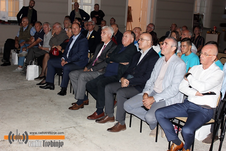 vece-plivacki-sportovi-3.JPG (220 KB)