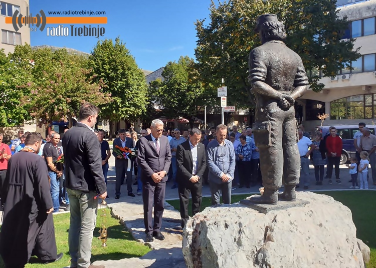 Обиљежено 25 година од погибије војводе Видаковића