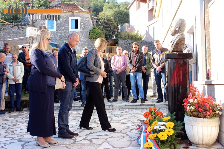 dusko-pujic-1.JPG (217 KB)