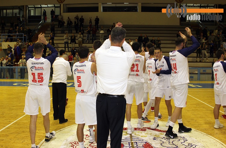 kosarka-leotar-bratunac-2.JPG (171 KB)