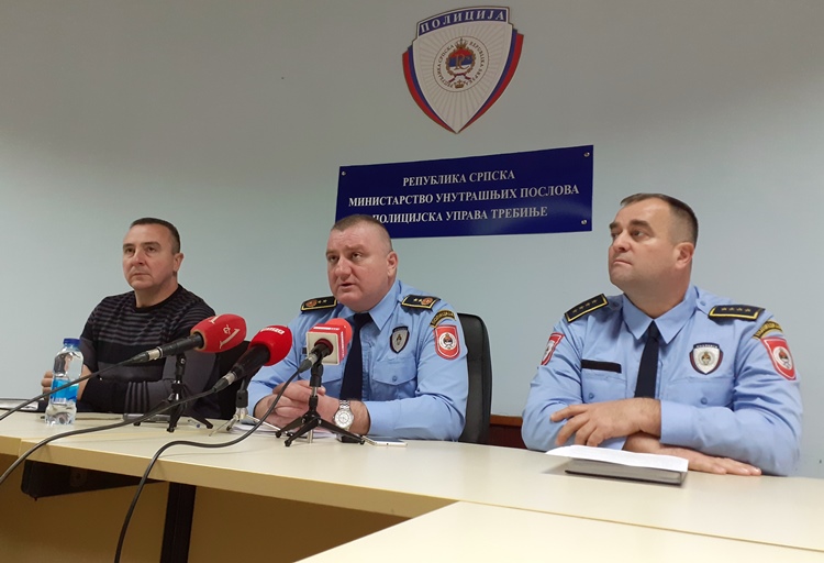 Мигранти и даље стижу