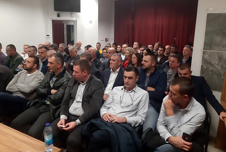 Srn2019-11-15_195343_2.jpg (120 KB)