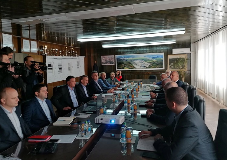 Srn2019-11-19_1422432_1.jpg (151 KB)