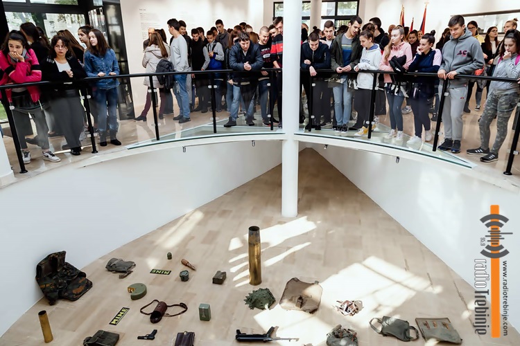 bors-krsna-slava-3.jpeg (144 KB)