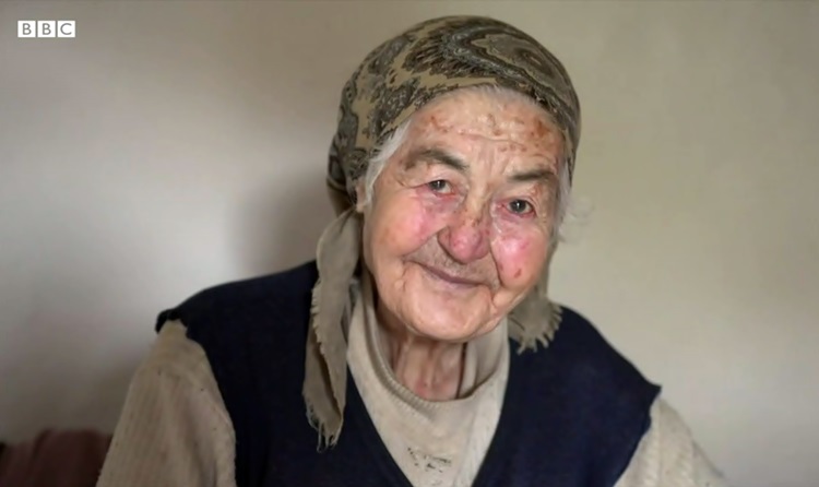 BBC: Роса Делић је посљедњи становник билећког села - већ 22 године није отишла ни до продавнице