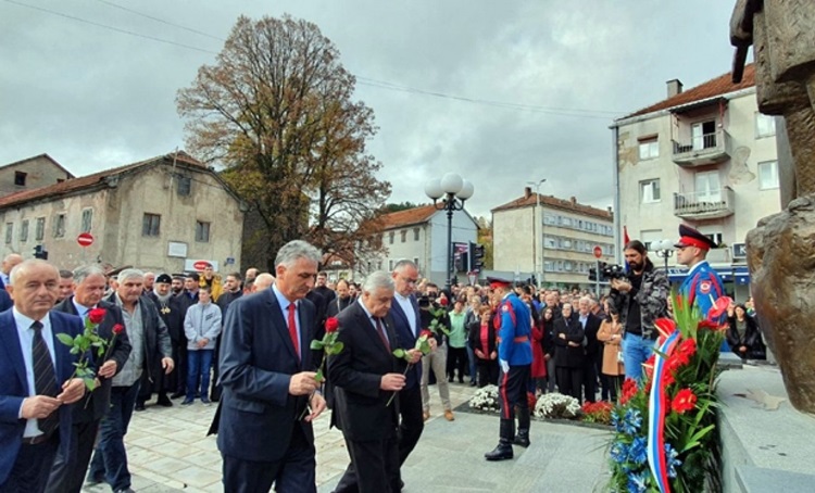 СНСД: Срамно понашање појединаца из СДС-а на свети дан