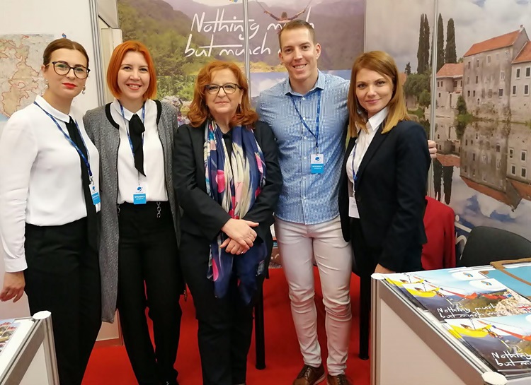 turisticka-varsava.jpg (150 KB)