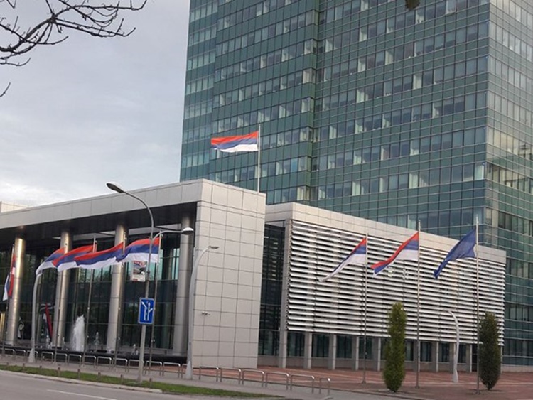 За повећање плата у просвјети и култури додатних 20 милиона КМ