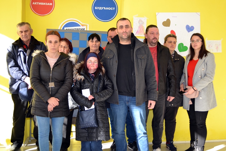 DSC_0527.JPG (198 KB)