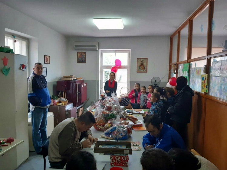 IMG-fc0d435461b2cf7cefc7ebecbbc78fd2-V.jpg (162 KB)