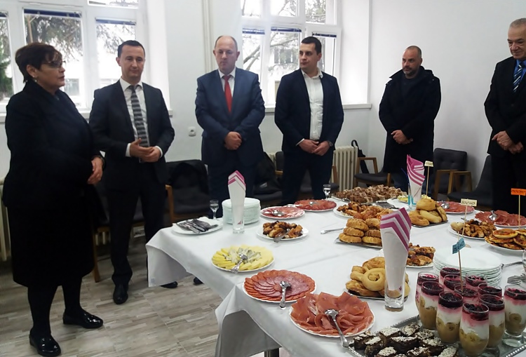 Srn2019-12-20_1621743_1.jpg (173 KB)