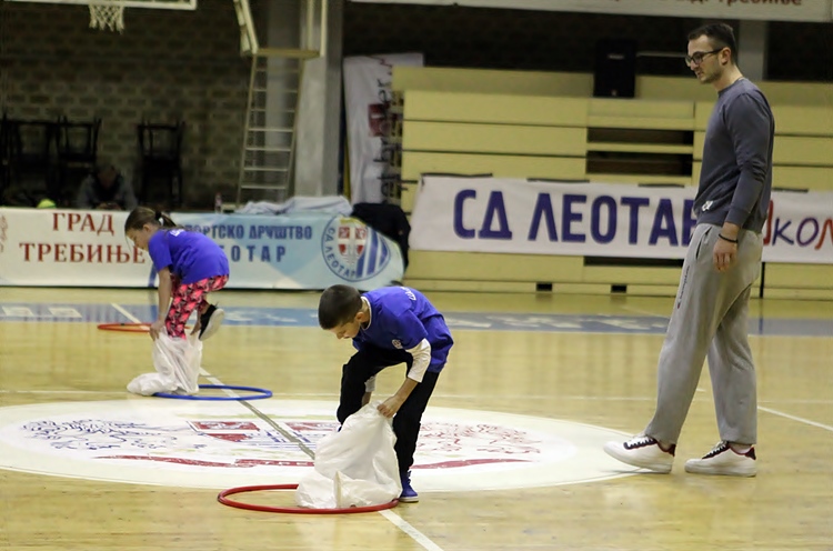 skola-sporta-2.jpg (160 KB)