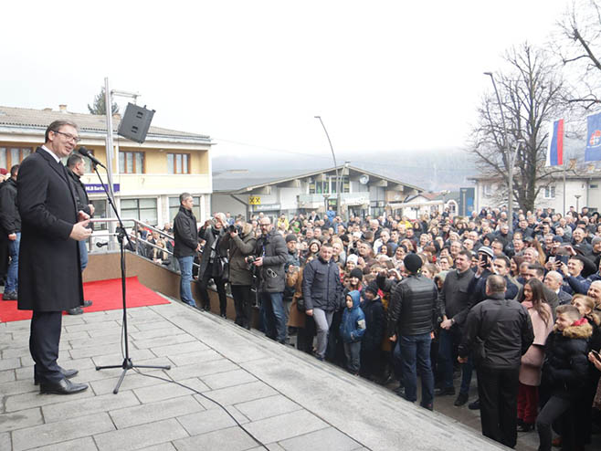 Vučić: Koliko vi volite Srbiju, toliko mi volimo Srpsku
