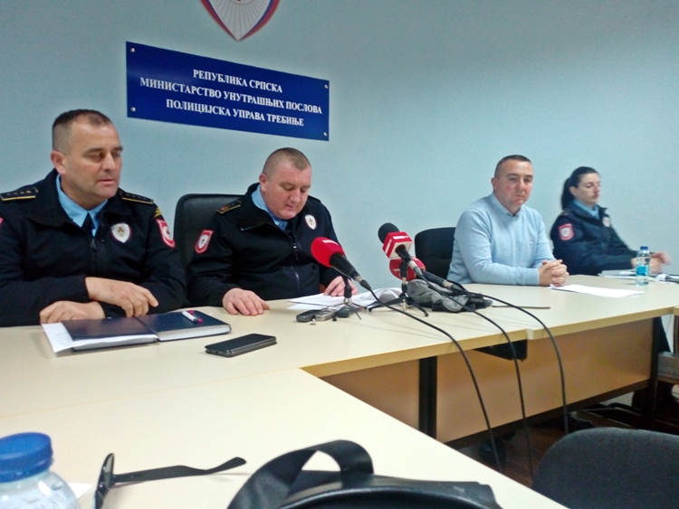 Мигрантска криза се наставља, још није познат идентитет убијеног мигранта